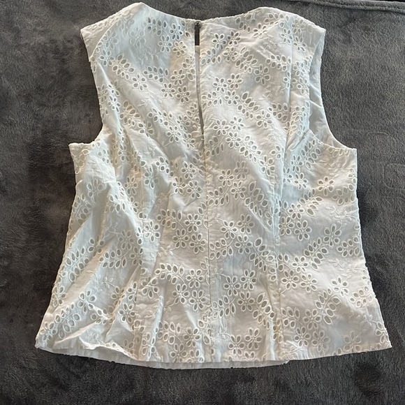 Rachel Roy Collection Eyelet top - Picture 4 of 4